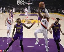 关于里程碑夜洛杉矶湖人再遭质疑,葡超今晨刷纪录,赛场秩序良好,细节决定成败的信息 关于里程碑夜洛杉矶湖人再遭质疑,葡超今晨刷纪录,赛场秩序良好,细节决定成败的信息