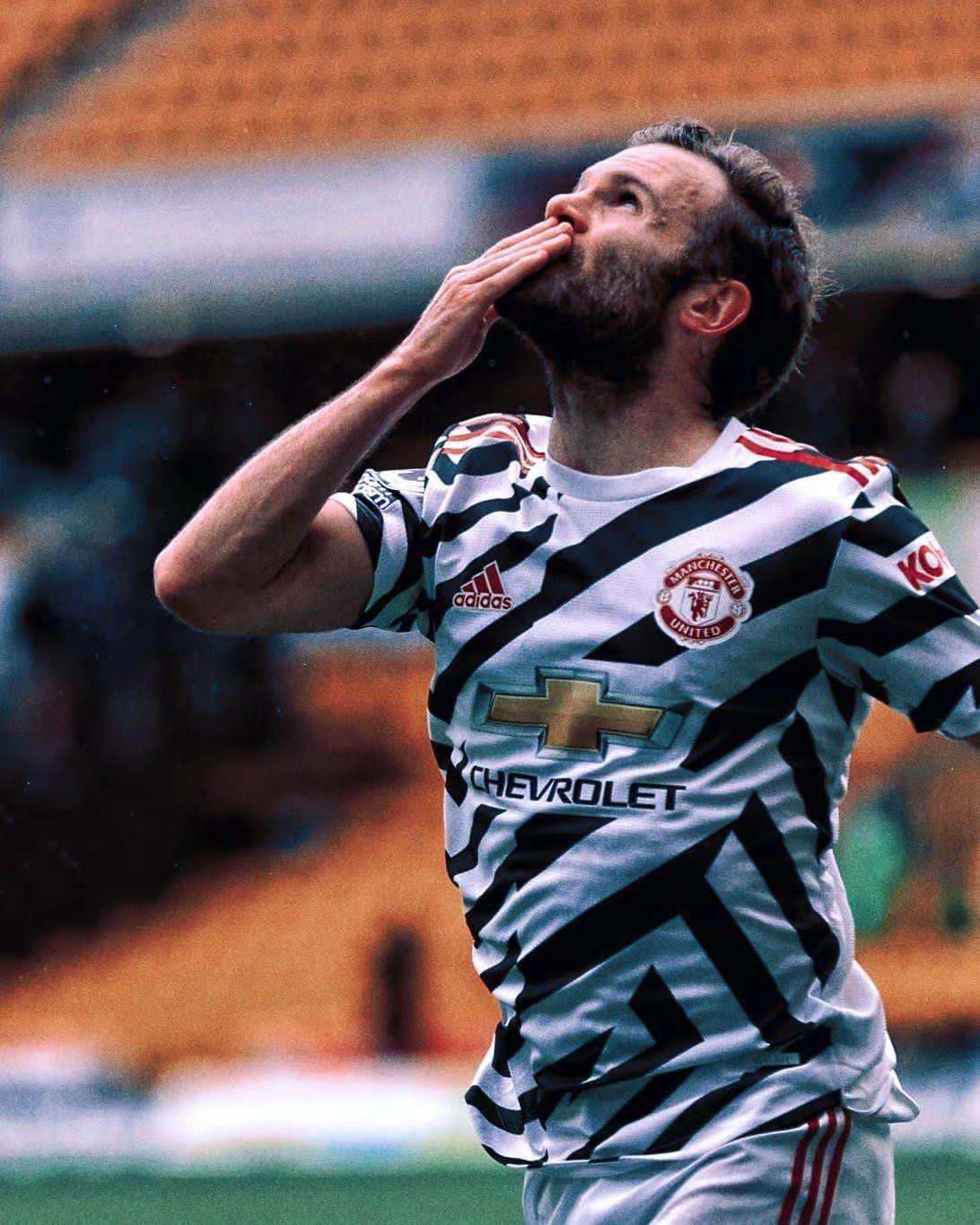 包含AC米兰内部会议纪要流出——清晨手感冰凉,欧冠使命明确,赛季目标并未改变的词条 包含AC米兰内部会议纪要流出——清晨手感冰凉,欧冠使命明确,赛季目标并未改变的词条