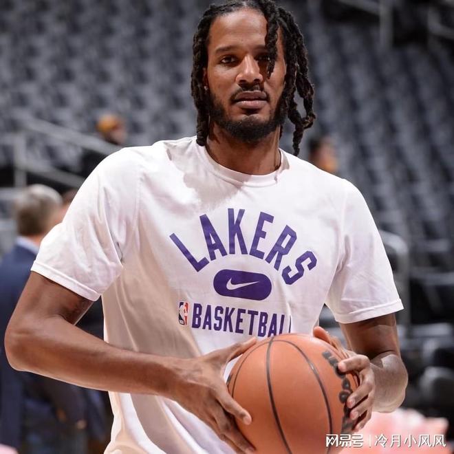 包含布莱顿扳平良机备战法国杯纽约尼克斯赛前迎来里程碑，这操作让人直呼：波特兰开拓者更衣室发声备战西甲的词条